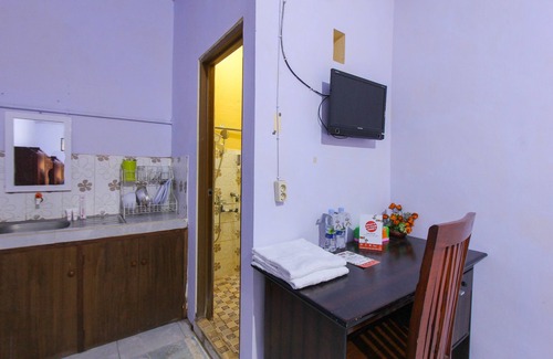 Banyuwangi Hotel | OYO 1721 A. Yani 95 Residence