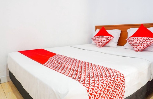 Cigadung Hotel | OYO 569 Cigadung Guest House