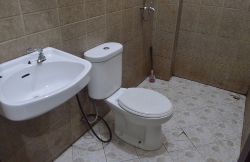 Langowan Hotel | OYO 92880 Wisma Nusantara Near SD GMIM Wiau Lapi