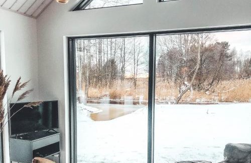 Pudisoo House | Pärli puhkemaja/Pearl riverside house