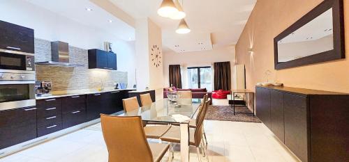 Paceville Apartment | Paceville Flat Two Bedroom Two Bathrooms St Julians with Terrace and Yard Pen 2