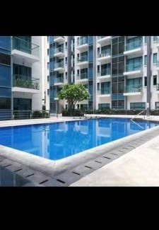 Luzon Apartment | PALMTREE NEWPORT AND AIRPORT STAYCATION by MRMCONDOTEL