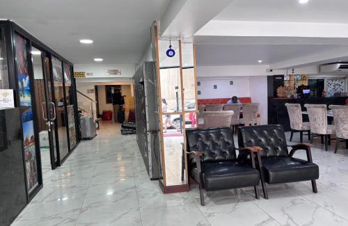 Thanon Phaya Thai House | Papa Ji Hotel and Restaurant