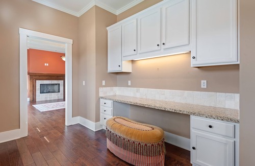 Upper East House | Paradise is Real | Luxurious 5 BDR Estate w/Pool, Hot Tub, and Plush Outdoor Se