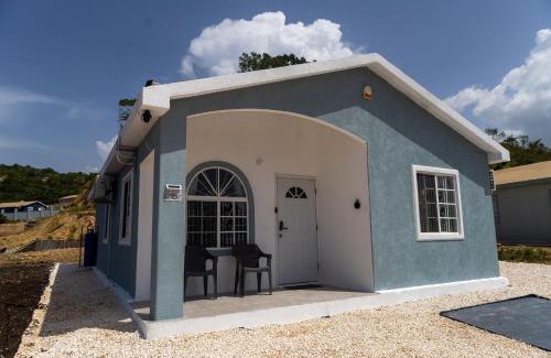 Discovery Bay House | Paradise View