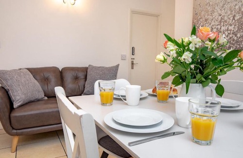 Shrewsbury House | Pass the Keys 3 bedroom home within walking distance of town