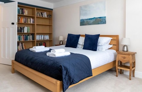 Wells House | Pass the Keys Gorgeous 3 Bedroom home in Wells