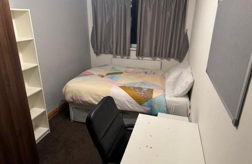 Leeds House | Peace House