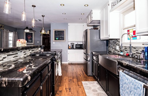 Claremont House | Peaceful 3-bedroom house with pool in charming Claremont