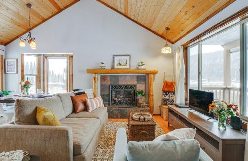 Alma House | Peaceful Alma Cabin Rental 13 Mi to Breckenridge!