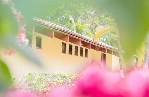 Barrio Santa Lucia Villa | Peaceful Workation in Our Garden Villa @ Jacó Beach