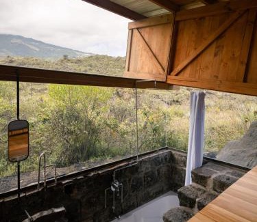 Banos de Agua Santa Other | Pedra Inn - Premiada Arquitectura con energía solar