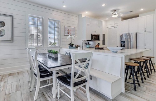 Cinnamon Shore Apartment | Pelican Point TC 10202