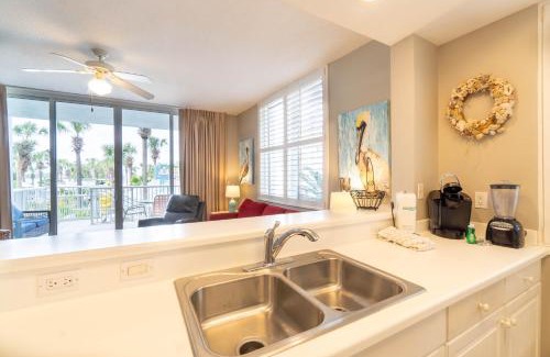 Fort Walton Beach Apartment | Pelikana Lanai