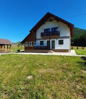 Ciocanesti House | Pensiunea Mars House