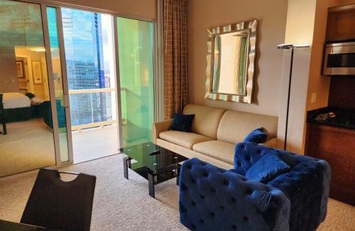 Las Vegas Apartment | Penthouse Studio Suite at the Signature MGM