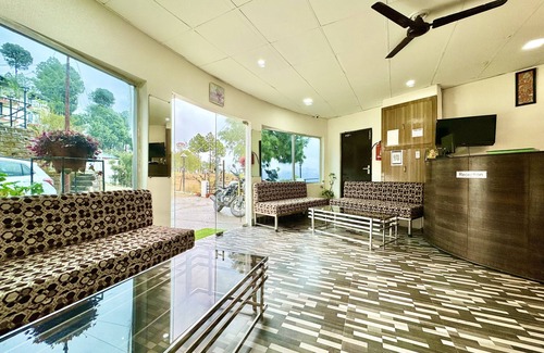 Lansdowne Hotel | Periyar Herbal Resort