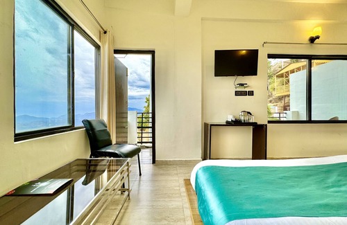 Lansdowne Hotel | Periyar Herbal Resort