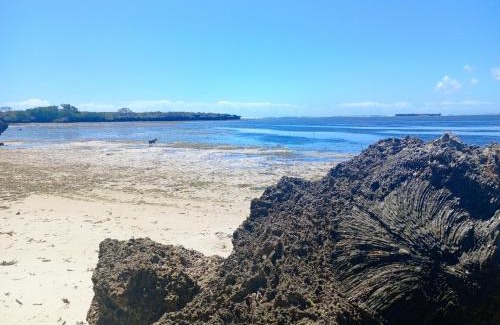 Antsiranana Hotel | PermaKite