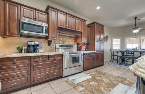 Lake Havasu City House | Peruvian-4 Bed Desert Oasis -Pool, Hot-Tub &Outdoor Kitchen