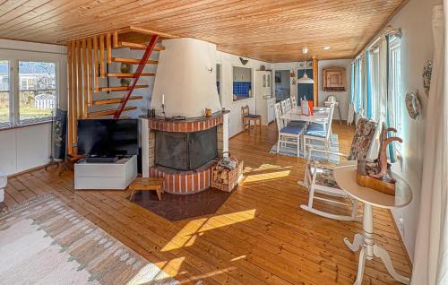 Skummesloevsstrand House | Pet Friendly Home In Skummelslövsstrand