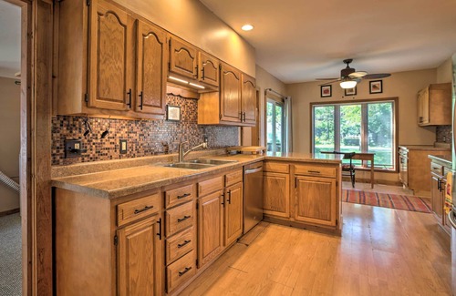 Delavan Lake House | Pet-Friendly Home w/Views of Lake Delavan!