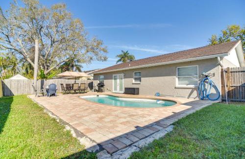 Largo House | Pet-Friendly Home with Pool and BBQ in Largo