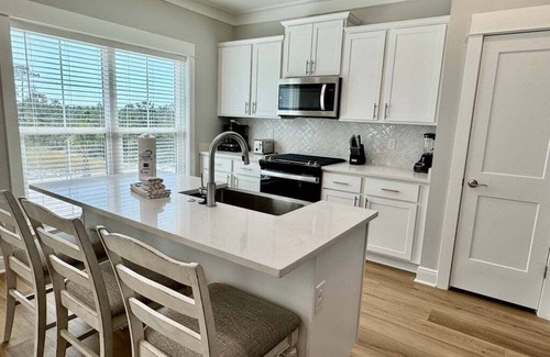 Orange Beach Cottage | Pet Friendly.Turtle's Nest at Summer Salt Sleeps 9
