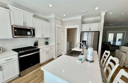 Orange Beach Cottage | Pet Friendly.Turtle's Nest at Summer Salt Sleeps 9