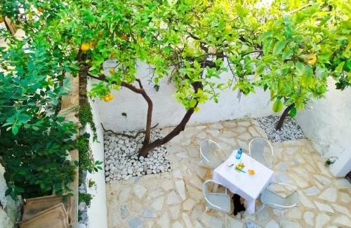 Lefkada House | Phoenix Central Square Town House