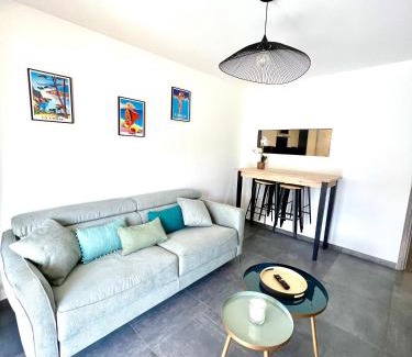 Casaglione Apartment | PIEDS DANS L'EAU, TIUCCIA, appartement 2-4 pers