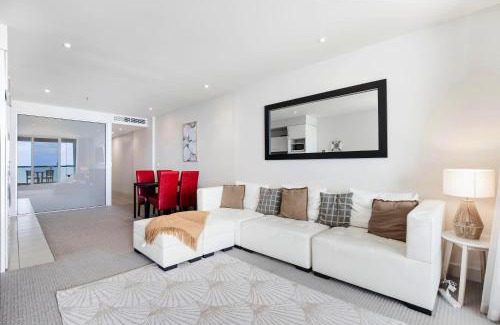 Glenelg Apartment | Pier 216 - Ocean View 1BR Private balcony