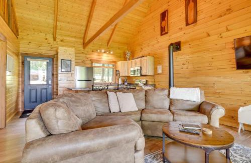 Mindoro House | Pine Knob Cabin with Bluff Views in Mindoro!