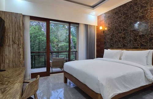 Gili Trawangan Hotel | Pine Tree Beach Hotel