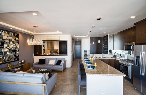 Romantic Zone Apartment | Pinnacle Resorts 180