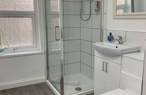Hull Apartment | Platform Avenues Area Apartments