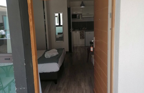 Eguilles Apartment | 🌴Pleasant apartment with swimming pool in Aix-en-Provence (Éguilles)029