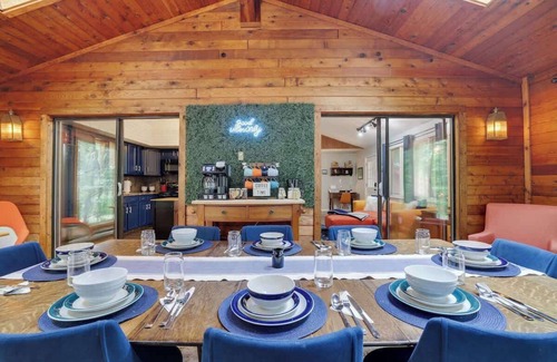 Briar Crest Woods House | Pocono Cabin | Cozy | Hot Tub | Game Room