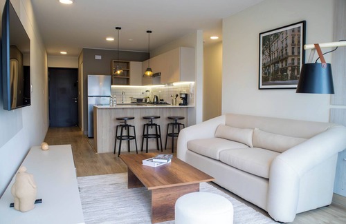 Santa Cruz Apartment | Pod by Wynwood House