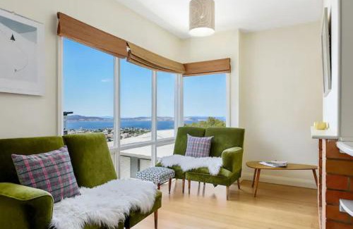 West Hobart House | Poet s House 6br fabulous character WOW views