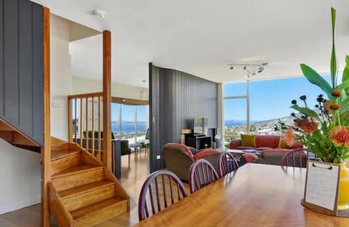 West Hobart House | Poet s House 6br fabulous character WOW views