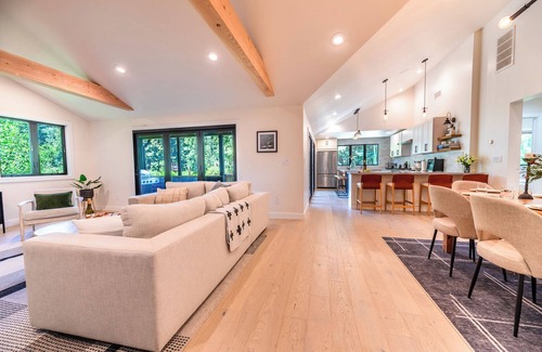 Hacienda House | Point of View~NEW Stunning & Epic Home! Private Dock! w/Hot Tub, Pups, WiFi