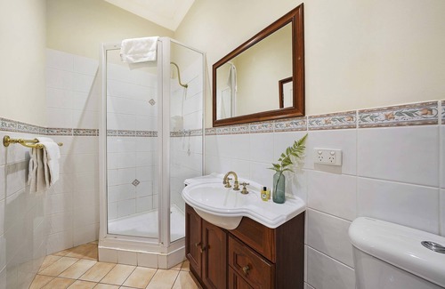 Fremantle Bed & Breakfast | Port Mill Bed And Breakfast