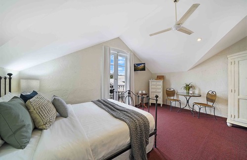 Fremantle Bed & Breakfast | Port Mill Bed And Breakfast