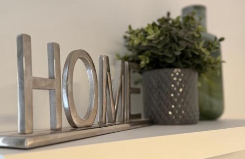 Quartiere XI Portuense Apartment | Porta Portese Luxury Suites