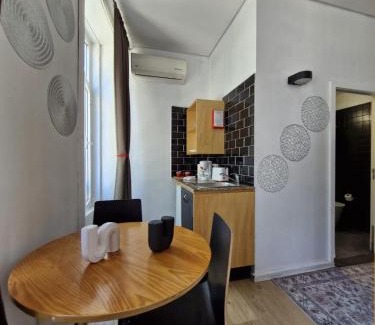 Campanha Apartment | Porto in Colors - Red Studio