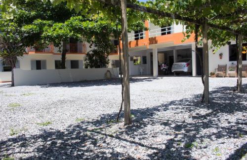 Ingleses do Rio Vermelho Apartment | Pousada Residencial Fischer