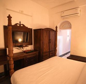 Udaipur City Centre Hotel | Prem Niwas a Heritage Hotel & Homestay