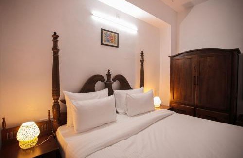Udaipur City Centre Hotel | Prem Niwas a Heritage Hotel & Homestay