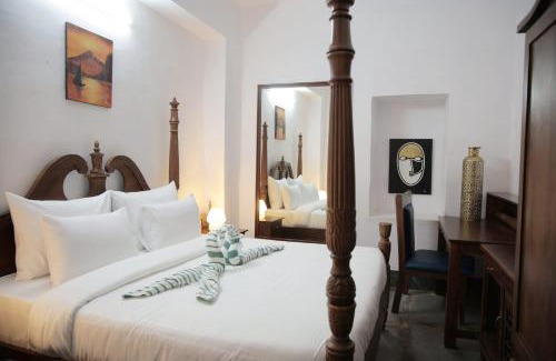 Udaipur City Centre Hotel | Prem Niwas a Heritage Hotel & Homestay